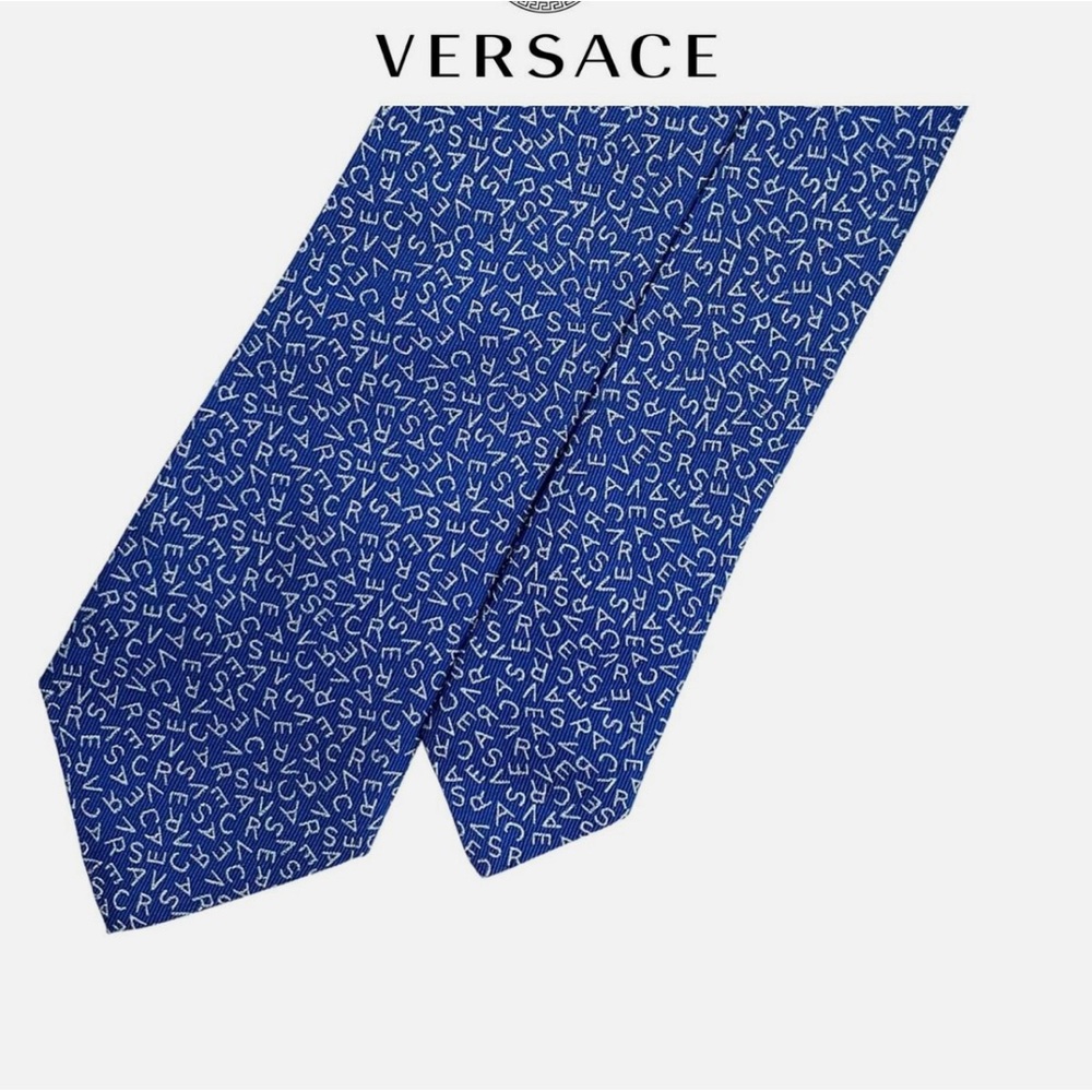 Versace Tie Brand New with tags- 100% Authentic PERFECT GIFT! Paid $250
